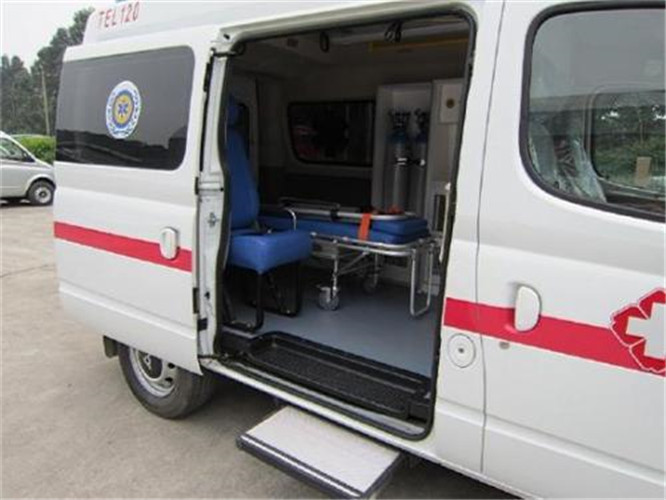 向阳救护车出租服务案例7
