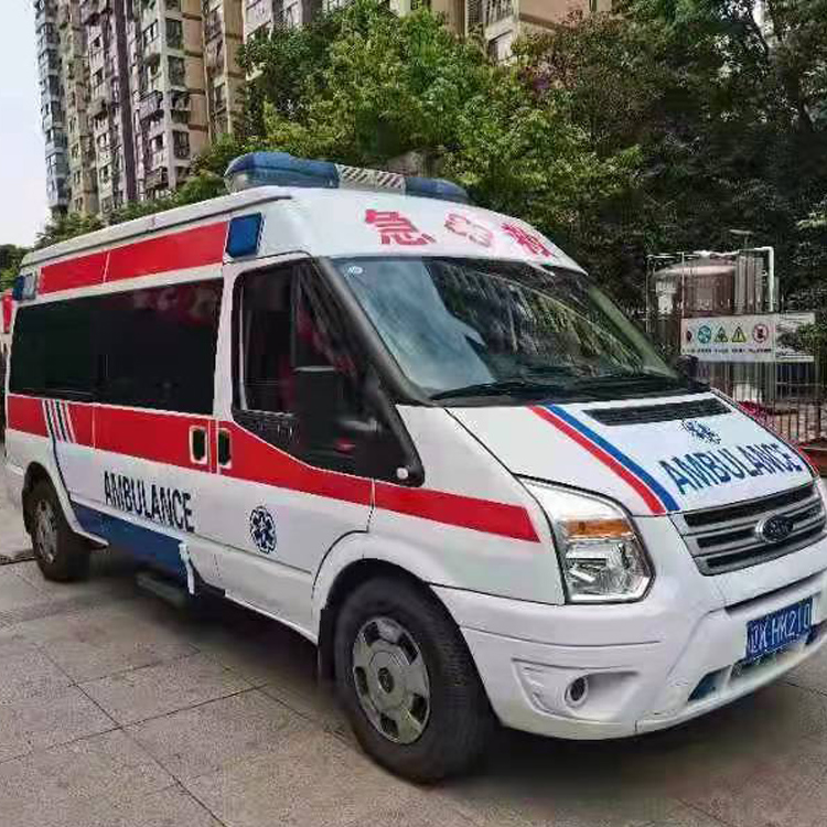向阳长途救护车护送病人返乡